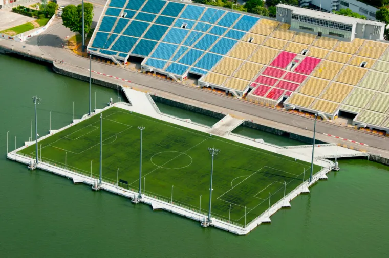Plutajući stadion u Singapuru zbunjuje ljude iz cijelog svijeta: Prima gotovo 30 tisuća ljudi, a uskoro ga ruše
