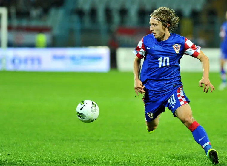 Luka Modrić uvijek je davao sve za Hrvatsku, uživajmo ljudi dok traje: Pogledajte veliku galeriju od 2006. do danas našeg najvećeg nogometaša ikad