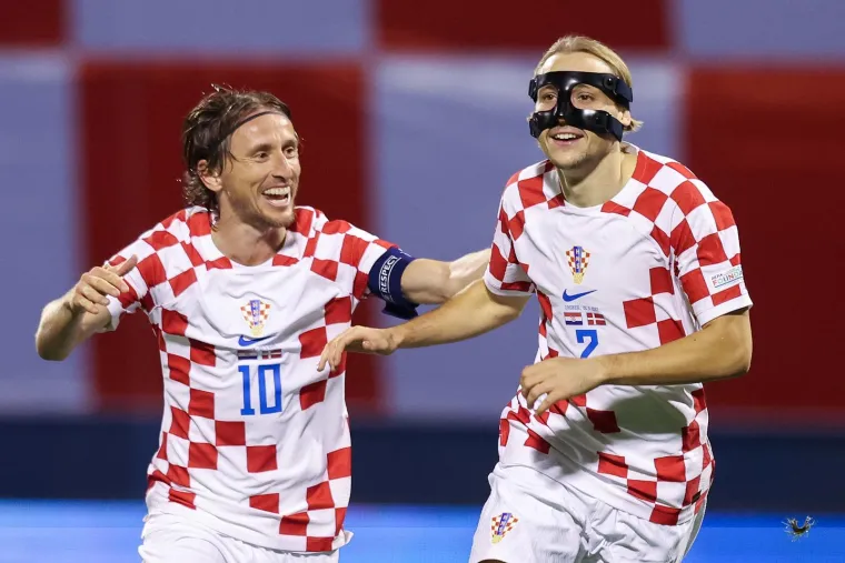 Luka Modrić uvijek je davao sve za Hrvatsku, uživajmo ljudi dok traje: Pogledajte veliku galeriju od 2006. do danas na&scaron;eg najvećeg nogometa&scaron;a ikad
