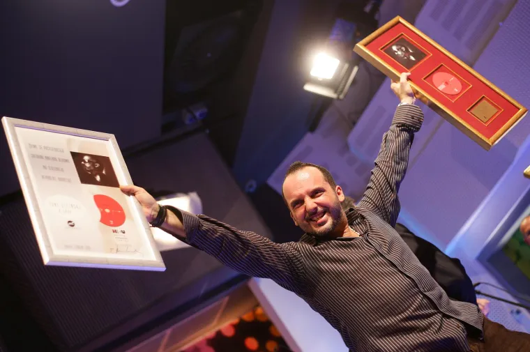 Cetinski je tad imao razloga slaviti, a s njim su feštale najveće zvijezde: Pogledajte ekipu, koliko su se promijenili?