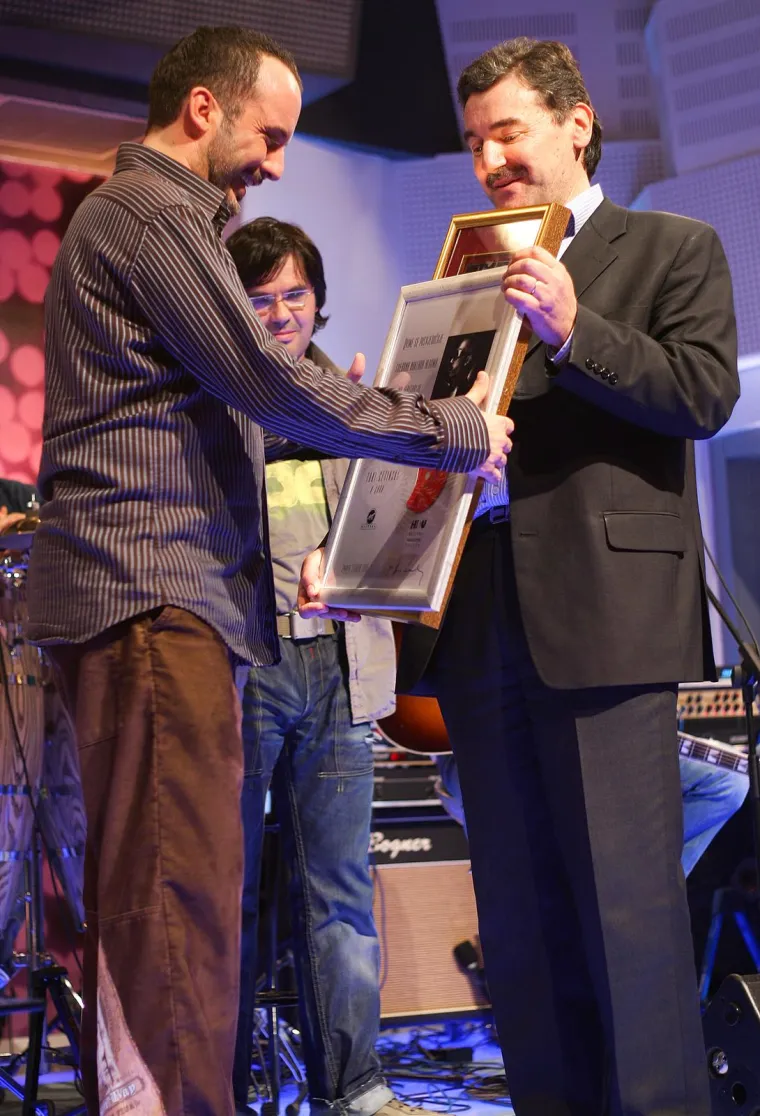 Cetinski je tad imao razloga slaviti, a s njim su fe&scaron;tale najveće zvijezde: Pogledajte ekipu, koliko su se promijenili?