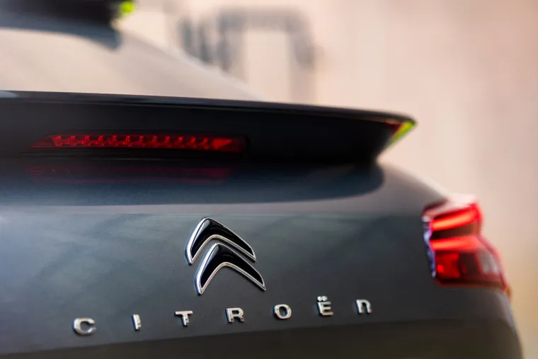 Citroën predstavio model koji je 'sve u jednom': C5 X spoj je limuzine, karavana i SUV-a, a poznate i cijene u Hrvatskoj