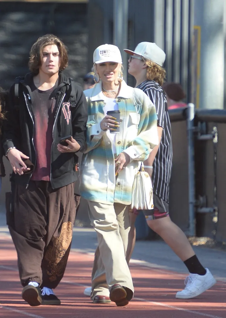 Prepoznajete li veliku zvijezdu 2000-ih? Kako vrijeme leti, danas joj je sin odrastao i ljubaka se pred njom