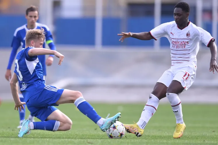 Mladi dinamovci dali su sve od sebe protiv vr&scaron;njaka iz Milana: Ustanite i zaplje&scaron;ćite im