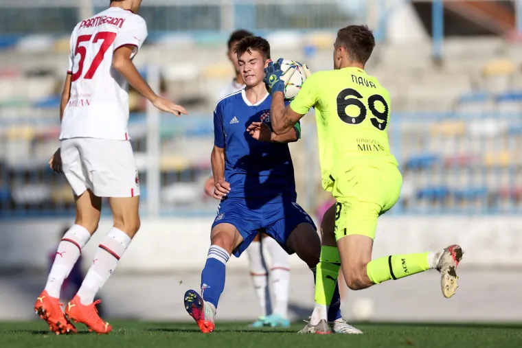 Mladi dinamovci dali su sve od sebe protiv vr&scaron;njaka iz Milana: Ustanite i zaplje&scaron;ćite im