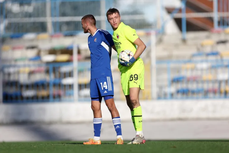 Mladi dinamovci dali su sve od sebe protiv vr&scaron;njaka iz Milana: Ustanite i zaplje&scaron;ćite im