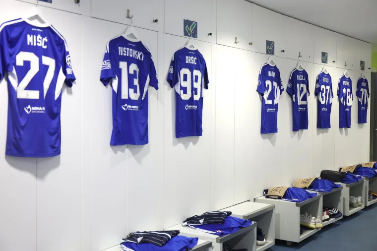 Zavirite u glamuroznu svlačionicu Dinama