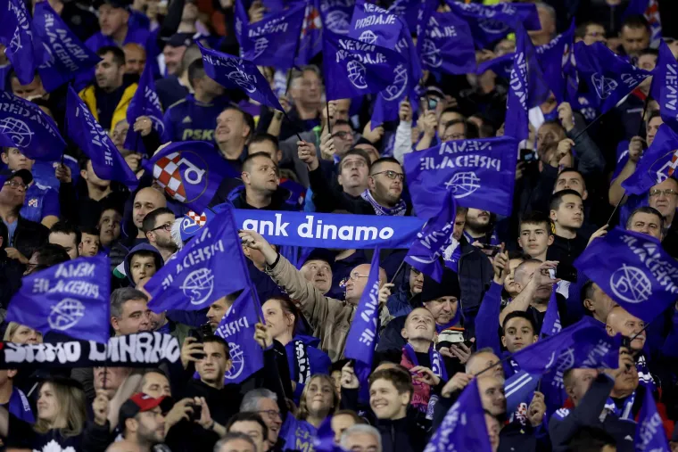 Bad Blue Boysi odu&scaron;evili spektakularnom koreografijom i poslali opaku poruku: 'Sjever je usadio jednostavnu ideju...'