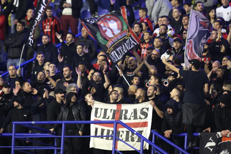 Boysi i Curva Sud vodili navijački 'rat' na Maksimiru