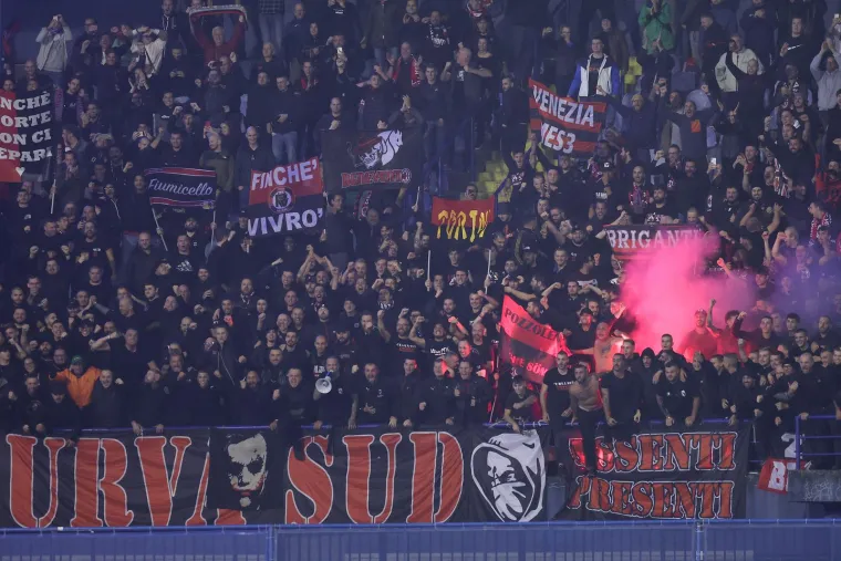 Boysi i Curva Sud vodili navijački 'rat' na Maksimiru