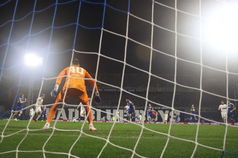 GALERIJA Potopljen modri brod u utakmici sezone: Donosimo vam najbolje trenutke dvoboja Dinama i Milana