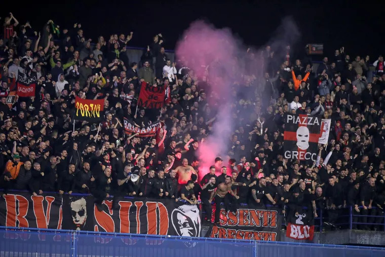 NAVIJAČKA GALERIJA Tužna noć u Zagrebu: Igrači podbacili, Boysi do kraja pjevali usprkos razočaranju