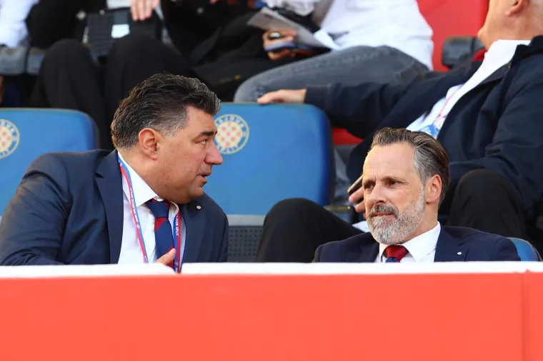 Zanimljiv prizor na tribinama Poljuda. Pogledajte tko je sve došao gledati Hajduk, možda je među njima i budući trener?