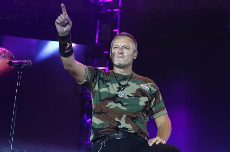 Iste godine kada je održao koncert na Poljudu, odradio je i turneju &ldquo;E, moj narode&rdquo;. Godine 2007. pjevač odlazi na svoju najveću turneju, &ldquo;Bilo jednom u Hrvatskoj&rdquo;. Album "Bilo jednom u Hrvatskoj" prodan je u približno 120.000 primjeraka, a album &ldquo;Ora et labora&rdquo; koji je iza&scaron;ao 2013. godine je u roku 13 dana prema&scaron;io zlatnu nakladu. Isti album bio je i na top listama iTunesa. Glazbenik svake godine povodom Dana pobjede i domovinske zahvalnosti u svoje rodne Čavoglave dovodi preko 100.000 ljudi, a isti se broj ljudi skupio i na njegovu koncertu u Kninu, 2015. godine - za 20. obljetnicu VRO "OIuja". 