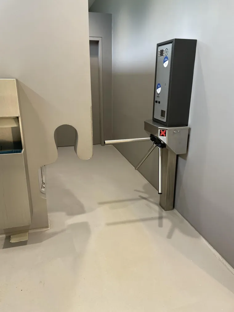 Odraslima se WC naplaćuje, klinci ga mogu koristiti besplatno.