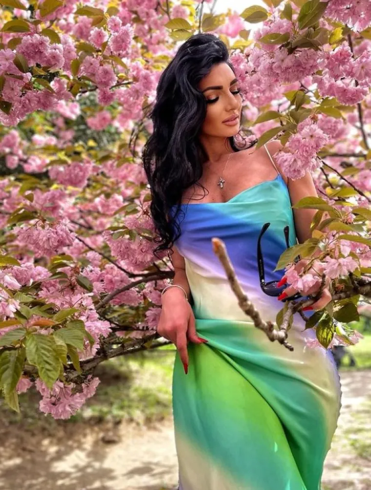 Može li ona pomoći Kaubojima? Ona je najzgodnija rukometna trenerica na svijetu, a Instagram joj gori od vrućih slika