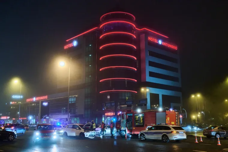 Te&scaron;ka prometna u Zagrebu: Vatrogasci imali pune ruke posla, pogledajte scene s mjesta nesreće