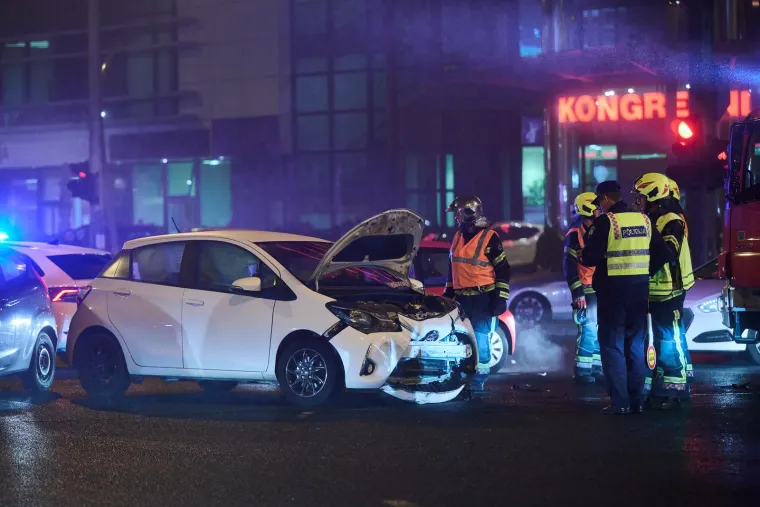 Te&scaron;ka prometna u Zagrebu: Vatrogasci imali pune ruke posla, pogledajte scene s mjesta nesreće
