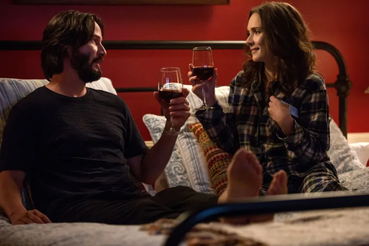 S Keanu Reevesom je 2018. godine glumila u filmu &quot;Kako uloviti neženju?&quot;.
Tijekom jednog intervjua, Winona Ryder i Keanu Reeves podijelili su sjećanja na svoj prvi susret. Ryder je sramežljivo spomenula svoju veliku zaljubljenost u Reevesa, a onda je Reeves iznenadio sve priznanjem da se i on zaljubio u nju. Zvijezde filma &quot;Kako uloviti neženje?&quot; priznale su da su njihove simpatije još uvijek prisutne.