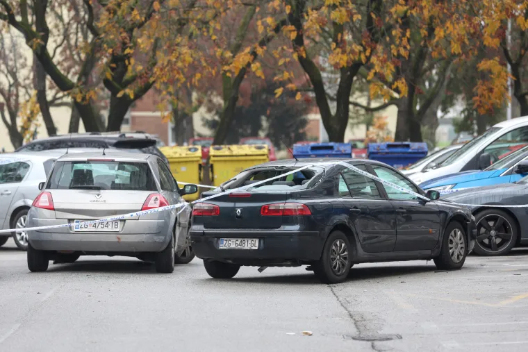 &Scaron;okantne scene policijskog očevida: 64-godi&scaron;njaku palicama razbili auto, a onda ga pretukli i opljačkali