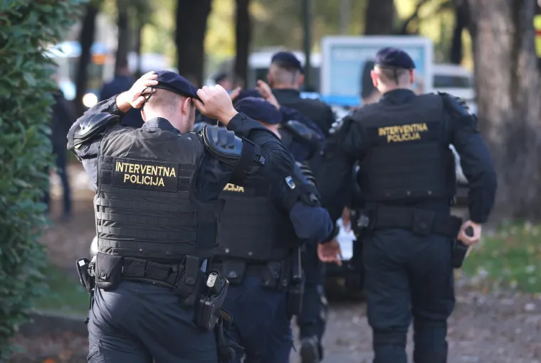 Pogledajte popri&scaron;te makljaže i &scaron;to je sve policija zatekla na mjestu zločina: Jedan teže ozlijeđeni