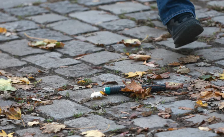 S palicama i maskirani, uz baklje i nasilni. Ovako je izgledao centar danas