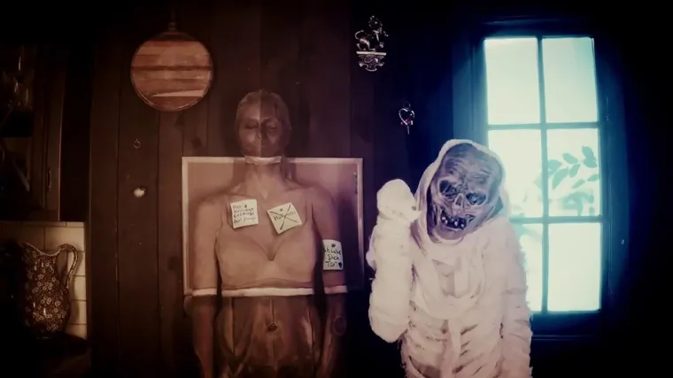 Heidi Klum se ozbiljno priprema za Helloween: Pozirala je gola i pokazala dijelove tijela koje pod hitno mora osunčati