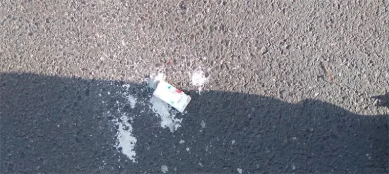 Oko 100 huligana nemilosrdno se obračunalo, jedan ima ozljede opasne po život: Policija objavila fotografije, pogledajte čime su se sve mlatili