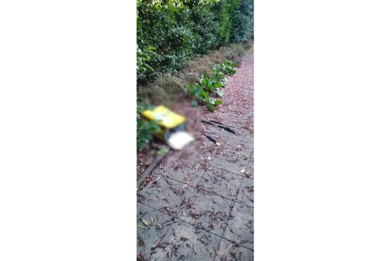 Oko 100 huligana nemilosrdno se obračunalo, jedan ima ozljede opasne po život: Policija objavila fotografije, pogledajte čime su se sve mlatili