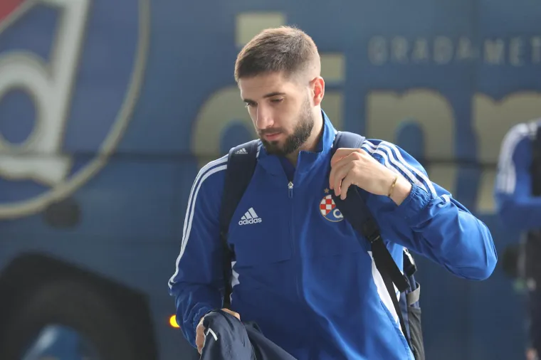 Dinamovci s osmjesima na licima odletjeli u London po čudo: Pratit će ih 2500 navijača