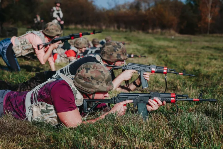 Poljaci dižu bodljikavu žicu na granici s Rusijom, civili prolaze obuku: Od ovih prizora nikome neće biti svejedno