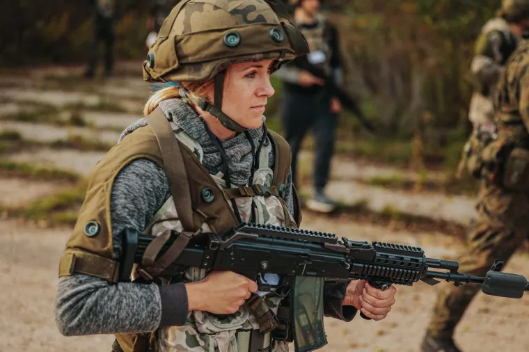 Poljaci dižu bodljikavu žicu na granici s Rusijom, civili prolaze obuku: Od ovih prizora nikome neće biti svejedno