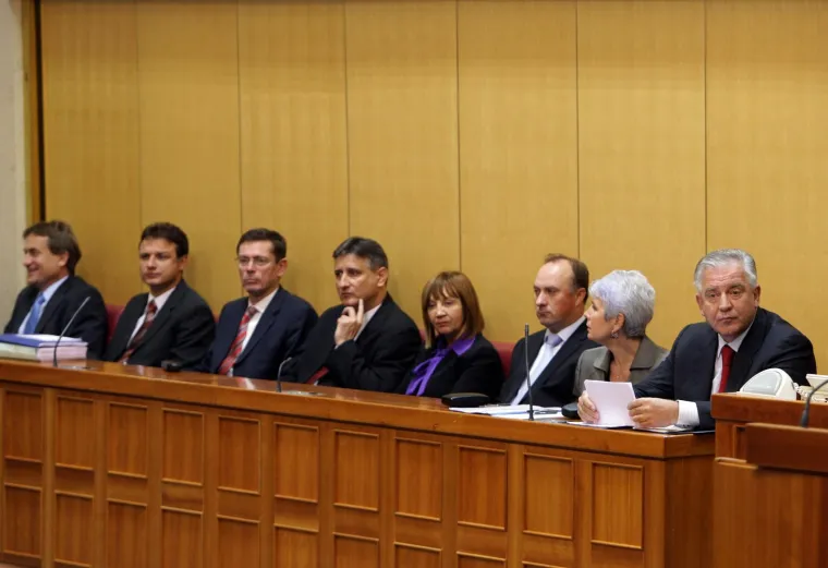 Ovo je Jandroković danas. Pogledajte kako je izgledao u vrijeme kad je jednom od najomraženijih Hrvata stalno virio iz džepa