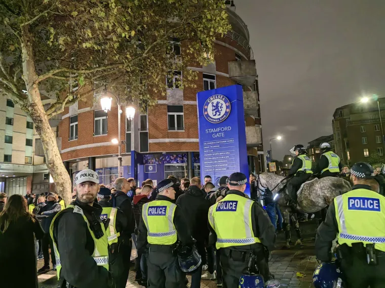 Sve je spremno za okr&scaron;aj u Londonu: Ovako izgleda kultni Stamford Bridge uoči utakmice Dinama i Chelseaja