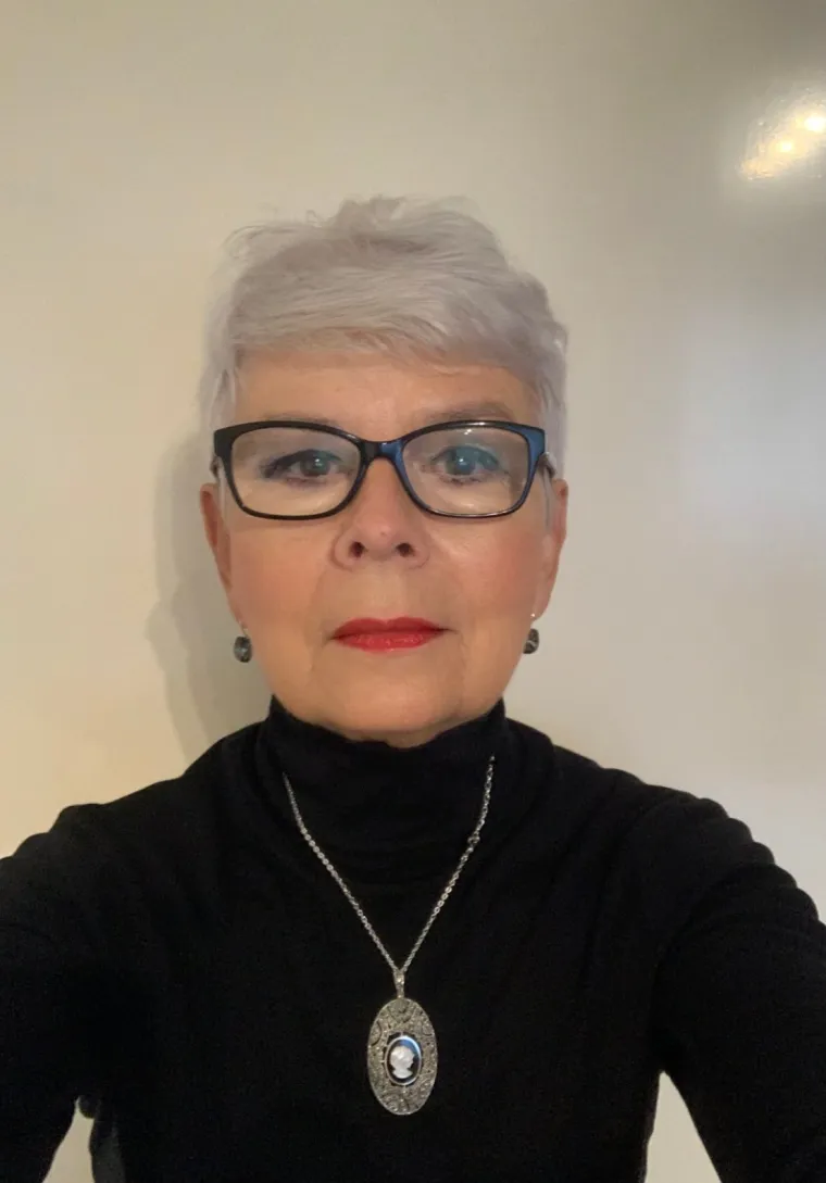 Jadranka Kosor objavila selfie i sve oduševila. A sjećate li se kako je izgledala kad je bila poznata po izjavi 'kud Ivo, tud i ja'?
