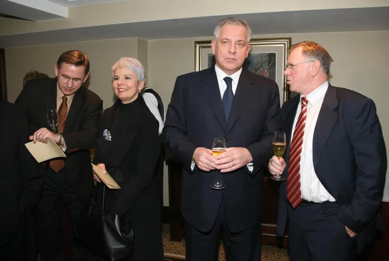 Jadranka Kosor objavila selfie i sve odu&scaron;evila. A sjećate li se kako je izgledala kad je bila poznata po izjavi 'kud Ivo, tud i ja'?