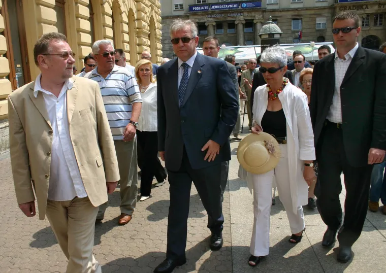 Jadranka Kosor objavila selfie i sve odu&scaron;evila. A sjećate li se kako je izgledala kad je bila poznata po izjavi 'kud Ivo, tud i ja'?