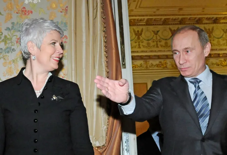 Jadranka Kosor objavila selfie i sve odu&scaron;evila. A sjećate li se kako je izgledala kad je bila poznata po izjavi 'kud Ivo, tud i ja'?