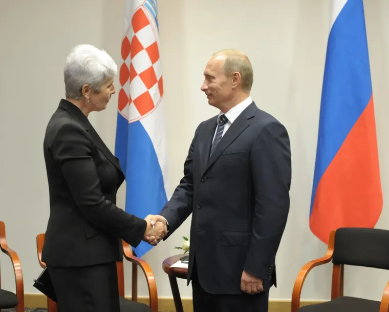 Jadranka Kosor objavila selfie i sve odu&scaron;evila. A sjećate li se kako je izgledala kad je bila poznata po izjavi 'kud Ivo, tud i ja'?