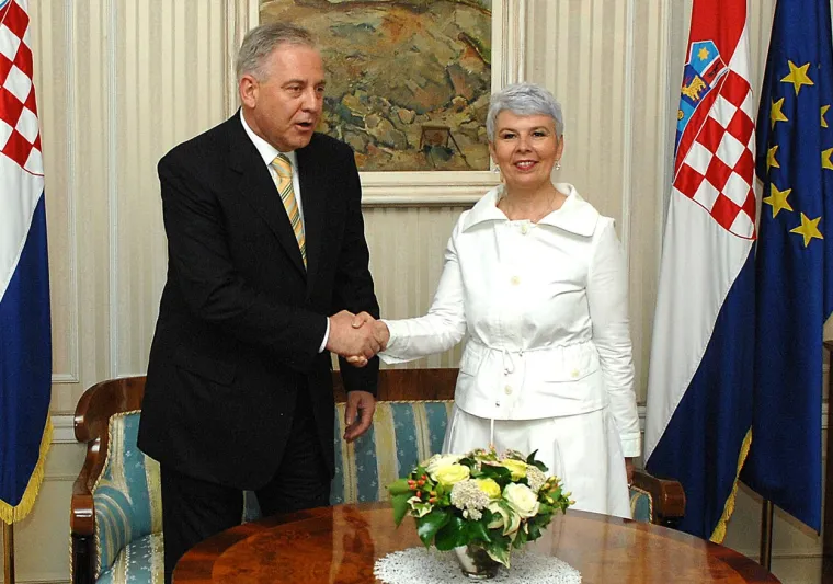 Jadranka Kosor objavila selfie i sve odu&scaron;evila. A sjećate li se kako je izgledala kad je bila poznata po izjavi 'kud Ivo, tud i ja'?