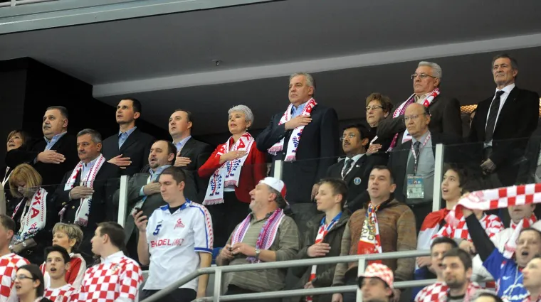 Jadranka Kosor objavila selfie i sve odu&scaron;evila. A sjećate li se kako je izgledala kad je bila poznata po izjavi 'kud Ivo, tud i ja'?