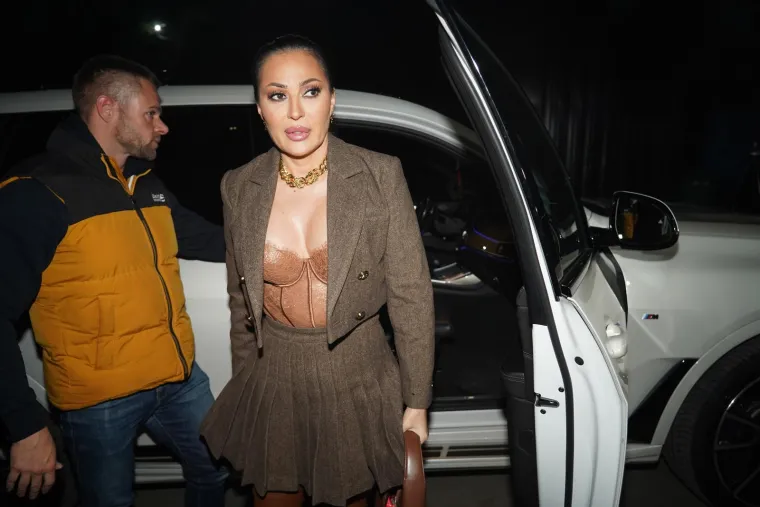Ceca prvi put u javnosti nakon što je smanjila grudi za čak dva broja: Izgledaju li vam bolje sada ili prije?