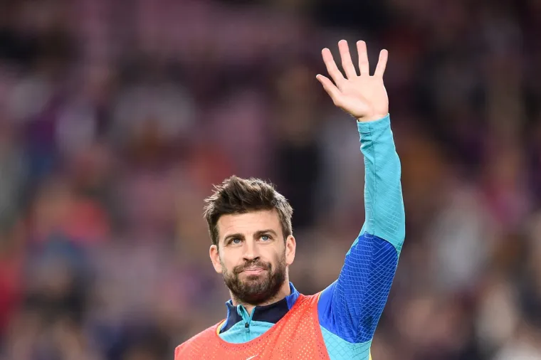 Emotivne scene na Nou Campu: Barcelonu napustila legenda, Gerard Pique u suzama se oprostio od nogometa