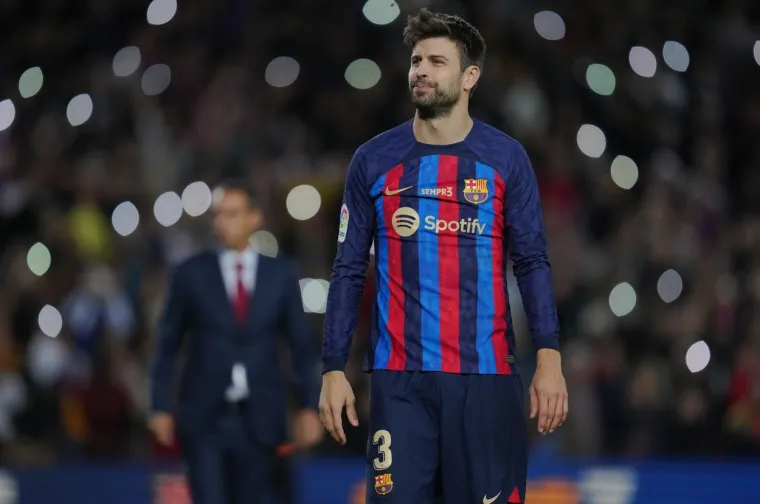 Emotivne scene na Nou Campu: Barcelonu napustila legenda, Gerard Pique u suzama se oprostio od nogometa