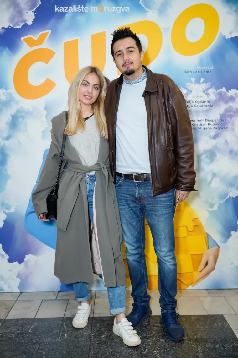 Faris je svoju suprugu podržao i u posljednjoj epizodi &scaron;oua kad je ispričao kako su se njih dvoje upoznali.