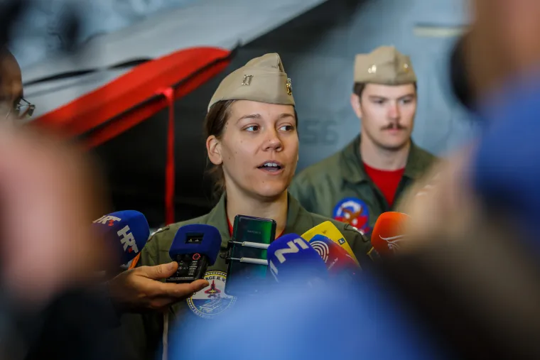 Novinari na američkoj grdosiji od 100.000 tona: 'U minuti i pol možemo lansirati 4 aviona'