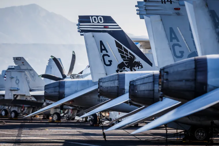 Novinari na američkoj grdosiji od 100.000 tona: 'U minuti i pol možemo lansirati 4 aviona'