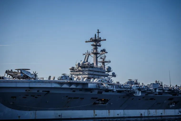 Novinari na američkoj grdosiji od 100.000 tona: 'U minuti i pol možemo lansirati 4 aviona'