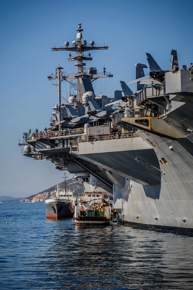 Novinari na američkoj grdosiji od 100.000 tona: 'U minuti i pol možemo lansirati 4 aviona'