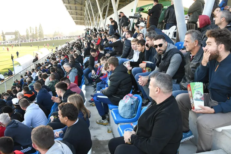 GALERIJA Hajduk opet priuštio spektakl: 600 torcidaša, pune tribine sve što Kup čini posebnim